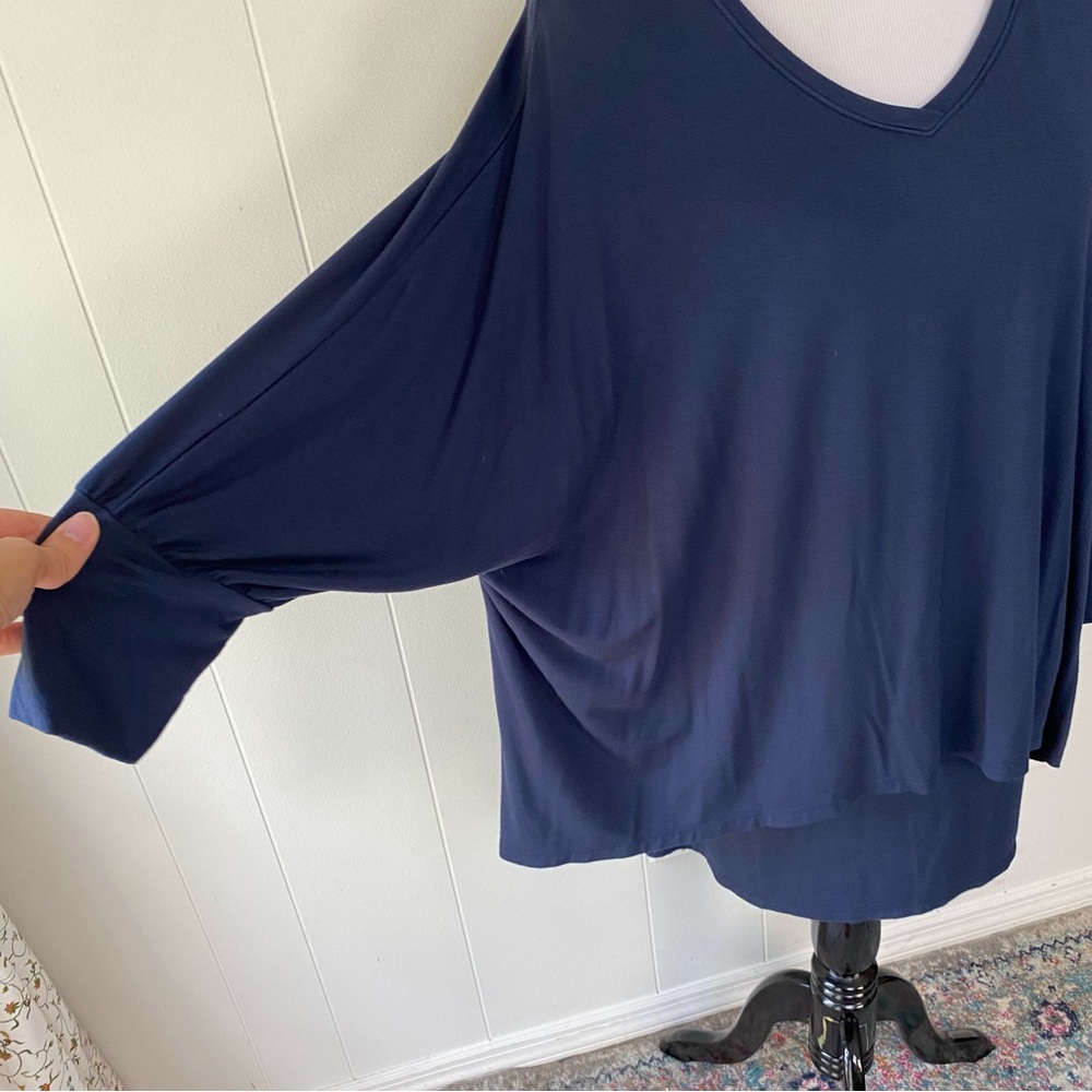 Soft Surroundings Indeevar Tunic Top Sz XL Navy Blue Layered V Neck Stretch - Picture 5 of 12